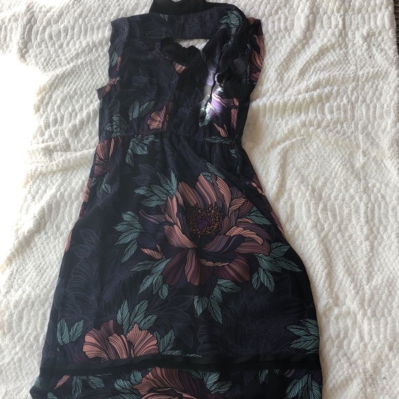 Maeve Floral Dress - Picture 4 of 5